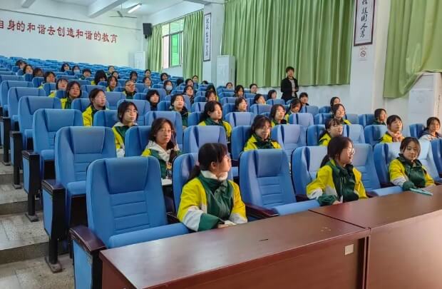 2024年成都市新都升庵中学师资介绍_师资实力好吗