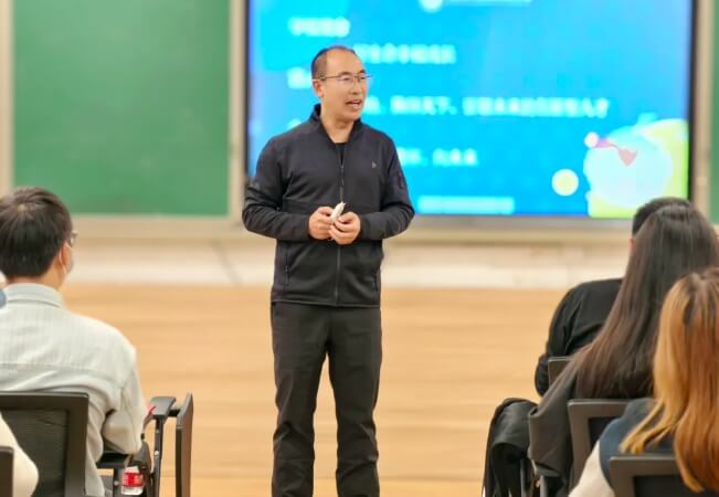 成都市郫都区绵实外国语学校 成都市郫都区绵实外国语学校