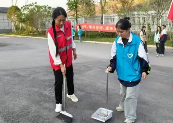 自贡旅游职高 自贡旅游职高