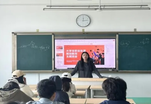 2025年四川文化艺术学院招生对象_招生介绍