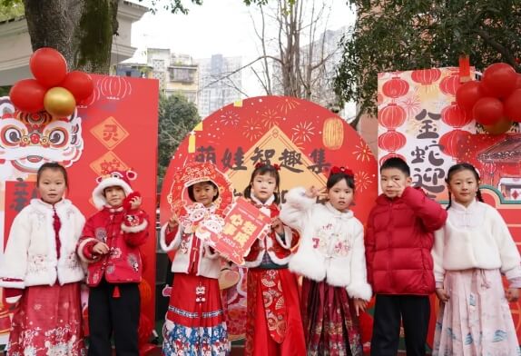 成都新世纪外国语学校 成都新世纪外国语学校