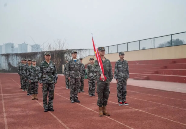 2025年郫都四中是重点学校吗_学校介绍