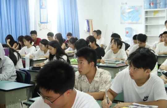 成都广信数字技术职业学校 成都广信数字技术职业学校