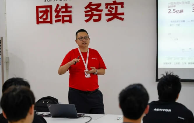 成都万通高级技工学校 成都万通高级技工学校