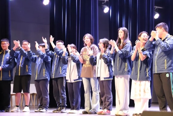都江堰市领川实验学校 都江堰市领川实验学校