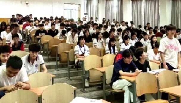 四川省盐业学校 四川省盐业学校