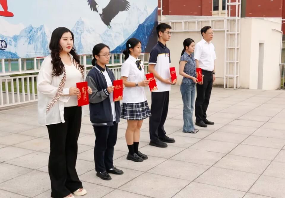 彭州市宏德学校 彭州市宏德学校