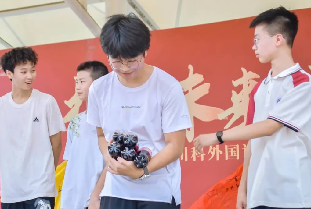 成都川科外国语学校