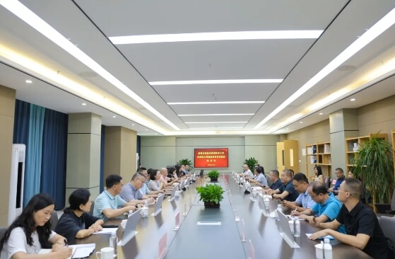 成都市彭州市中学 成都市彭州市中学