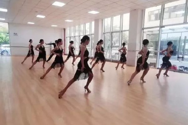双流艺体中学好吗 双流艺体中学好吗