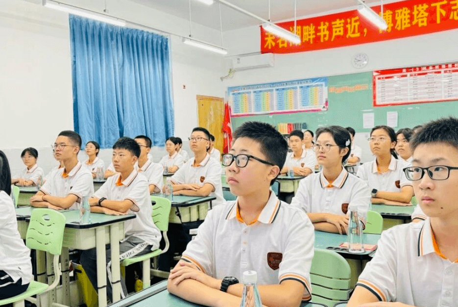 眉山东辰学校 眉山东辰学校