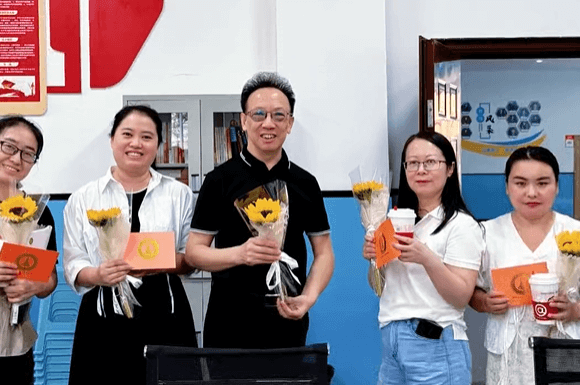 成都领创实验学校