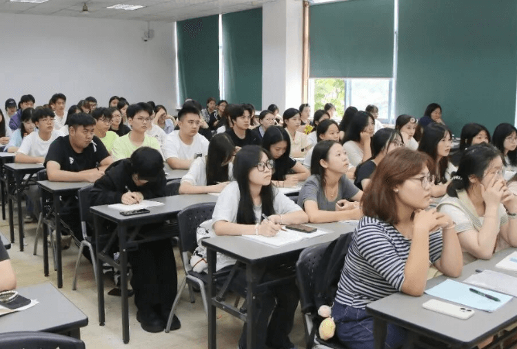 四川现代艺术学校 四川现代艺术学校