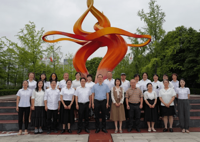 四川省服装艺术学校