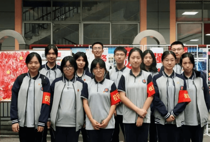 成都外国语学 成都外国语学