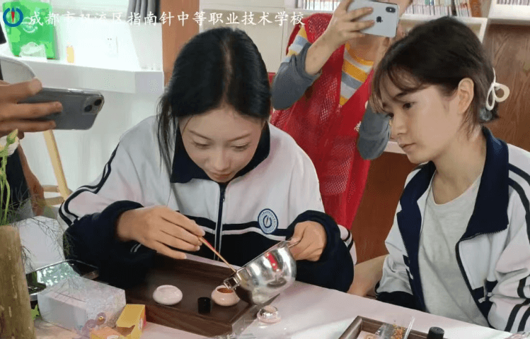 成都指南针职业技术学校 成都指南针职业技术学校