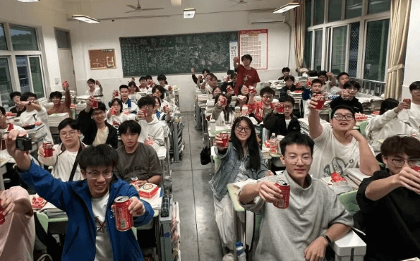 绵阳高新区实验中学 绵阳高新区实验中学
