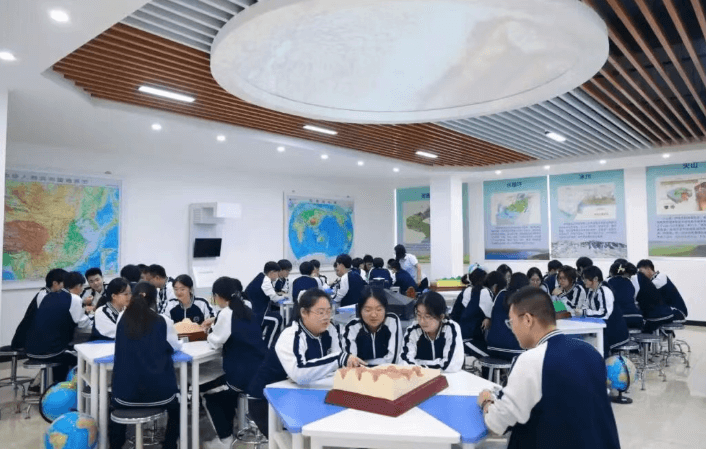 仁寿新科学校 仁寿新科学校