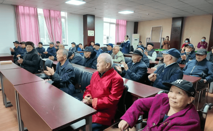 都江堰市领川实验学校 都江堰市领川实验学校