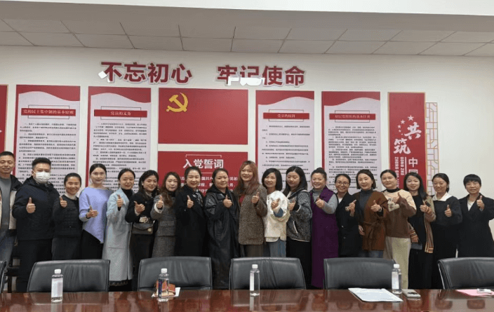 都江堰市嘉祥外国语学校