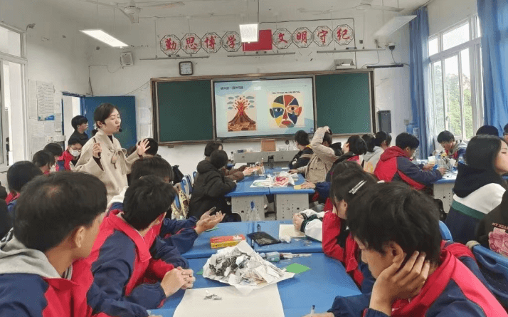 2026年自贡电信职校师资怎么样_成绩好吗