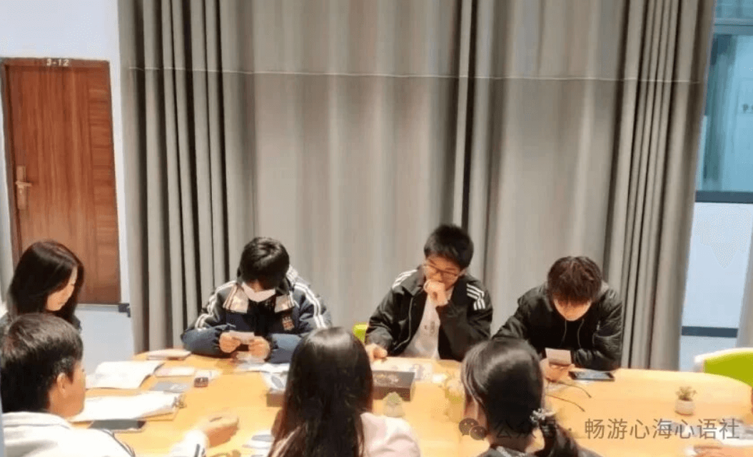 2026年四川省服装艺术学校收费是多少钱一年_优惠政策