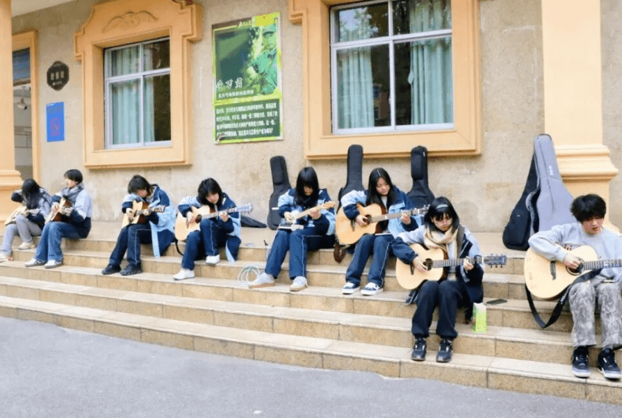 四川五月花技师学院
