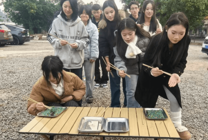 四川省宜宾卫生学校