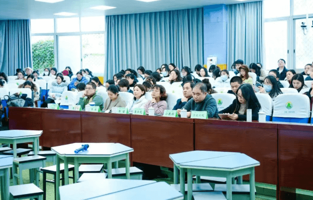 四川师范大学附属实验学校