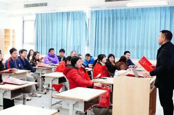 成都市龙泉驿区西川汇锦都学校