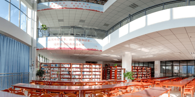 四川省兴文县职业技术学校