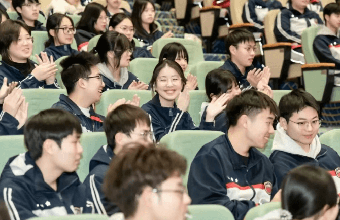 新川外国语高中