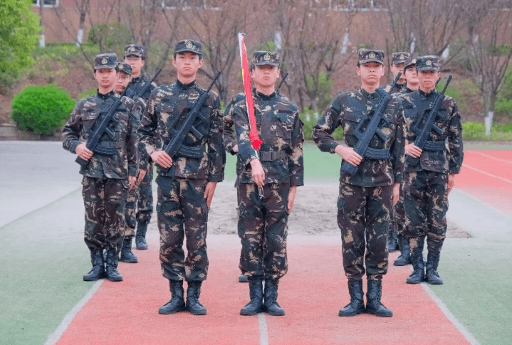 四川希望汽车技师学院 四川希望汽车技师学院