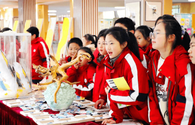 成都市温江区冠城实验学校