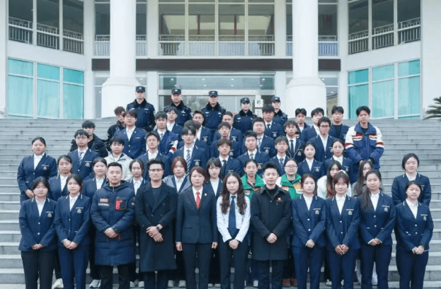 天府新区航空旅游职业学院