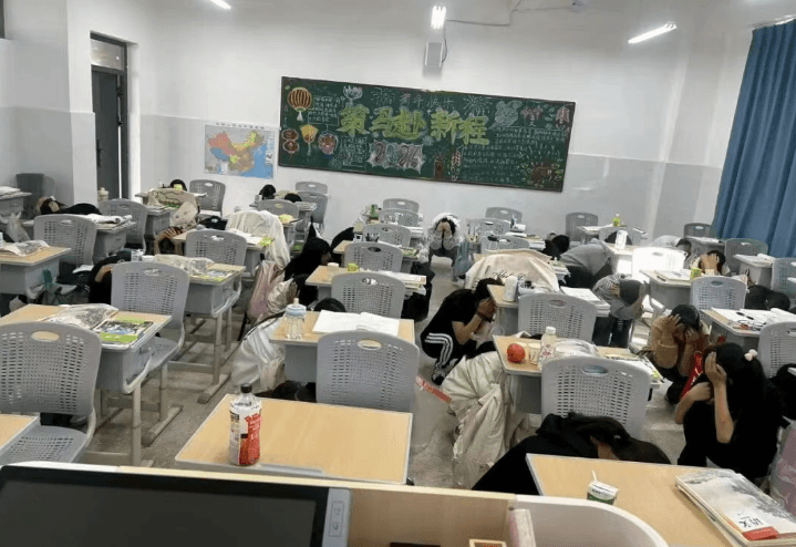 四川省汉源县职业高级中学