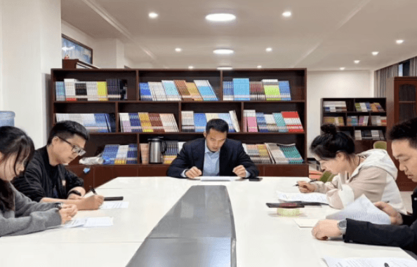 成都佳兴外国语学校