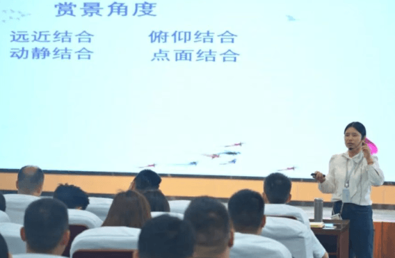 南充电子工业学校