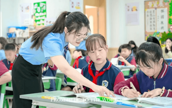 眉山北外附属东坡外国语学校