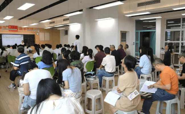 都江堰市领川万汇实验学校 都江堰市领川万汇实验学校