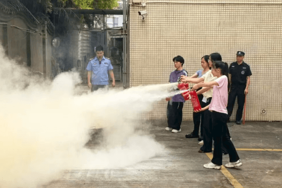 成都市文化艺术学校