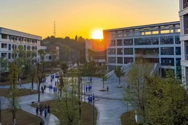 石室阳安学校环境 石室阳安学校环境