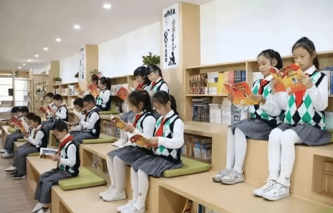 成都市武侯区盐外芙蓉学校 成都市武侯区盐外芙蓉学校