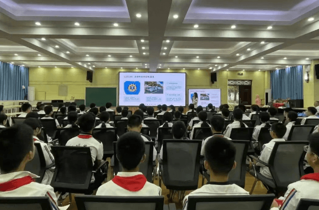 崇州市蜀城中学 崇州市蜀城中学