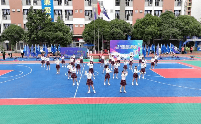 成都华商理工职业学校
