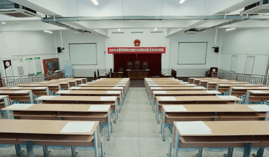 成都市郫都区友爱职业技术学校