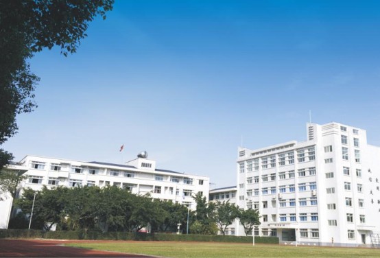 四川理工技师学院操场