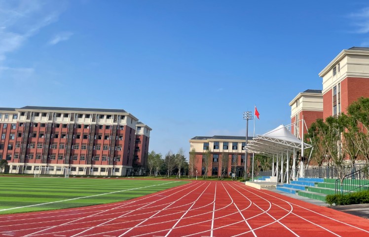 四川理工技师学院操场