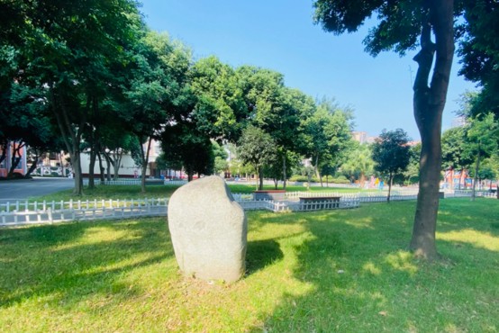 双流棠湖艺高学校校园一角 双流棠湖艺高学校校园一角