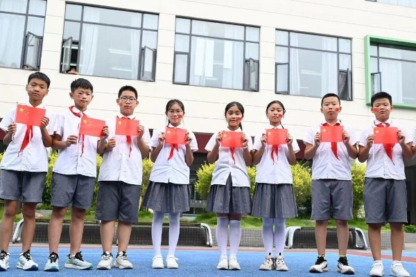 成都盐外芙蓉学校活动